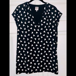 Medium Anne Klein blouse perfect to wear with a suit